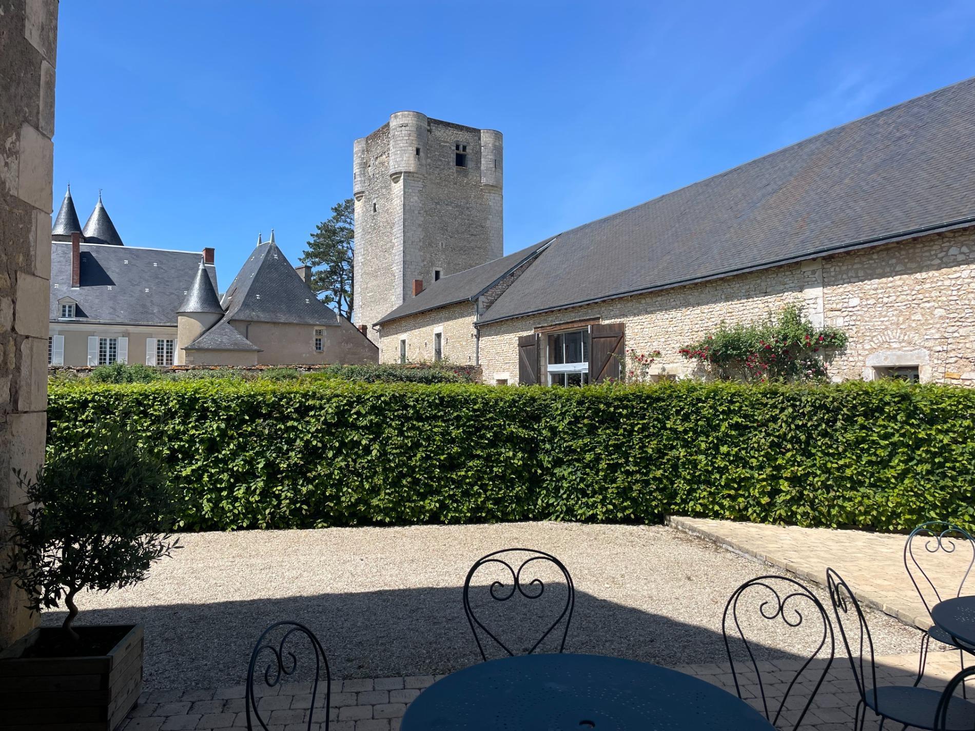 G&icirc;te 1
