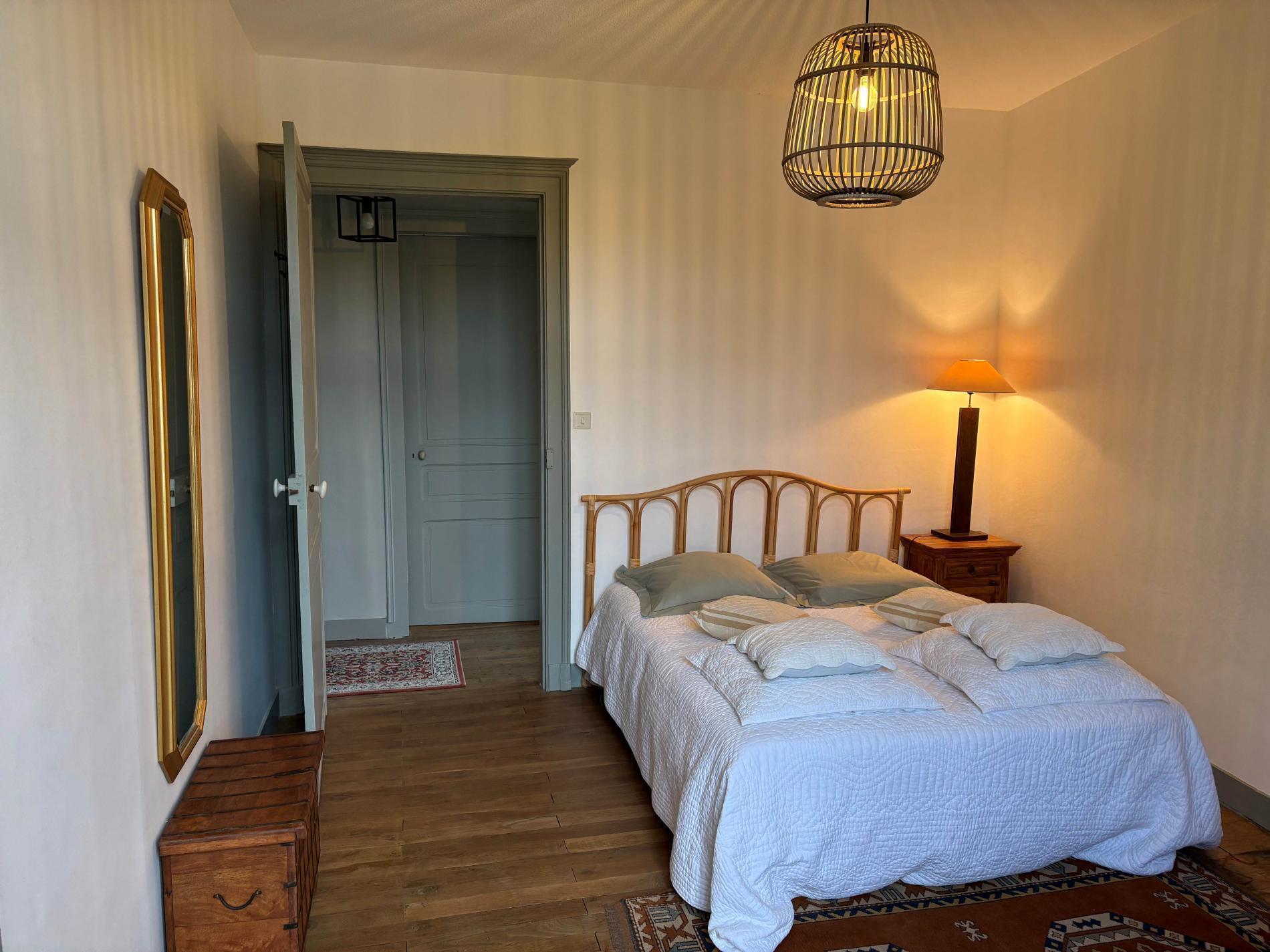 G&icirc;te 2