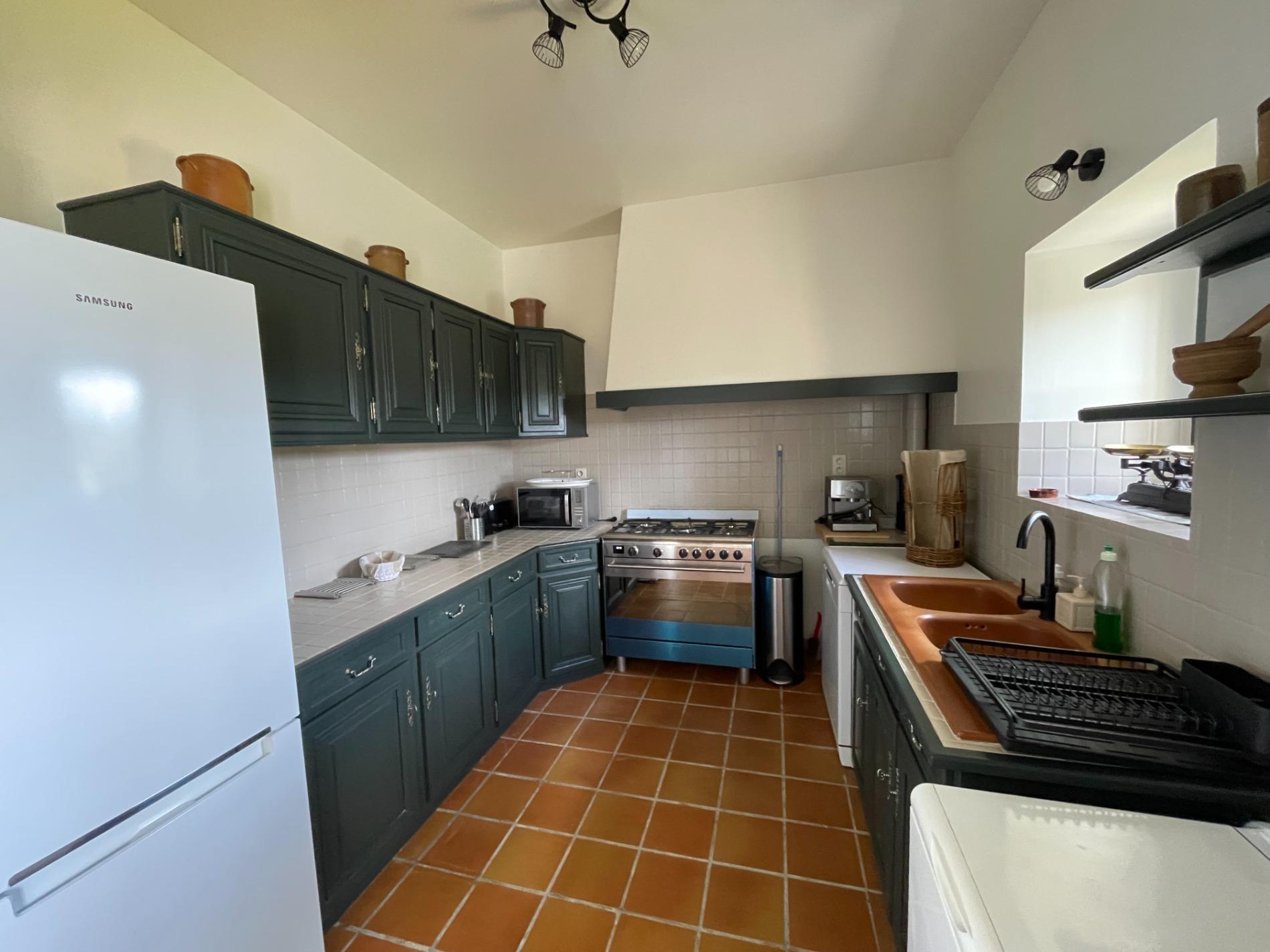 G&icirc;te 2